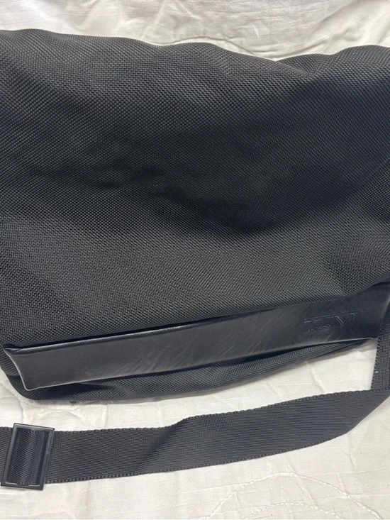 Tumi Black Nylon Crossbody Messenger with Leather Accent - Picture 1 of 5